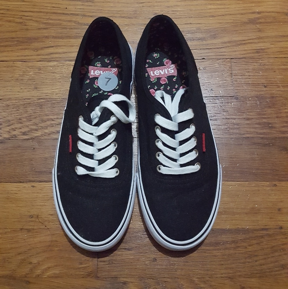 Black Levi's